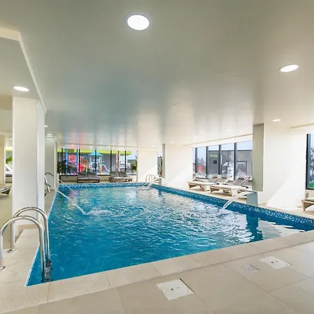 Apartment Ramina N Pool Navodari